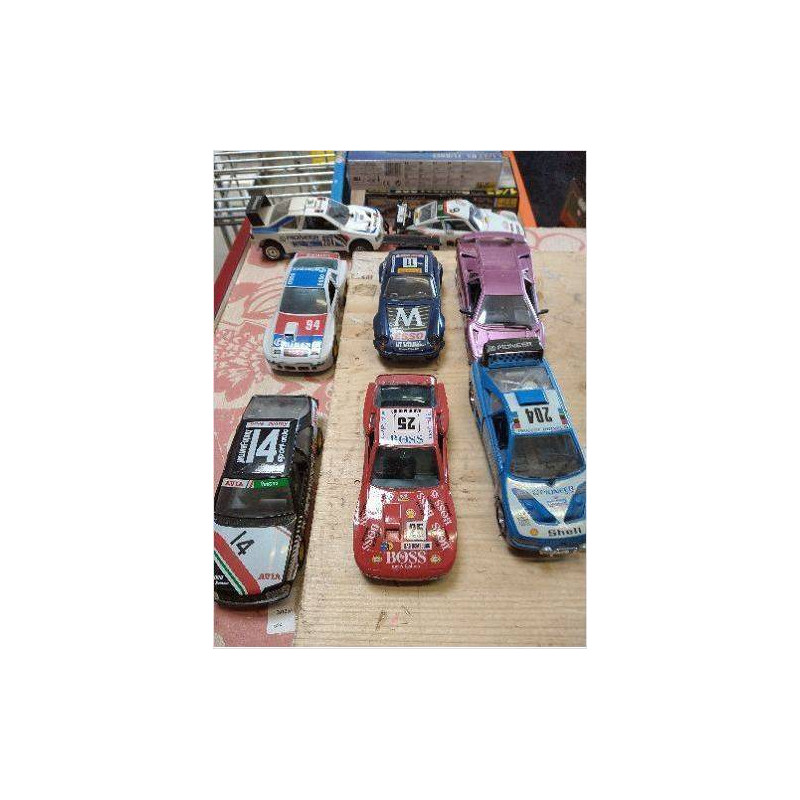 MINIATURE 1/24