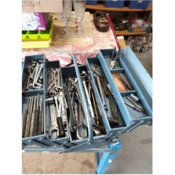 CAISSE OUTILS AVEC OUTILS