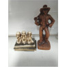 STATUE 