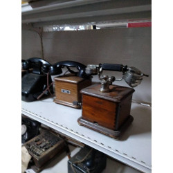 TÉLÉPHONE ANCIEN 