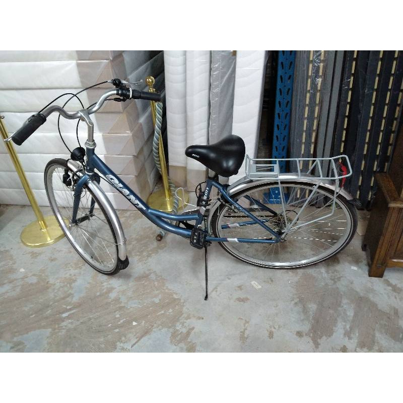 VÉLO FEMME GIANT 