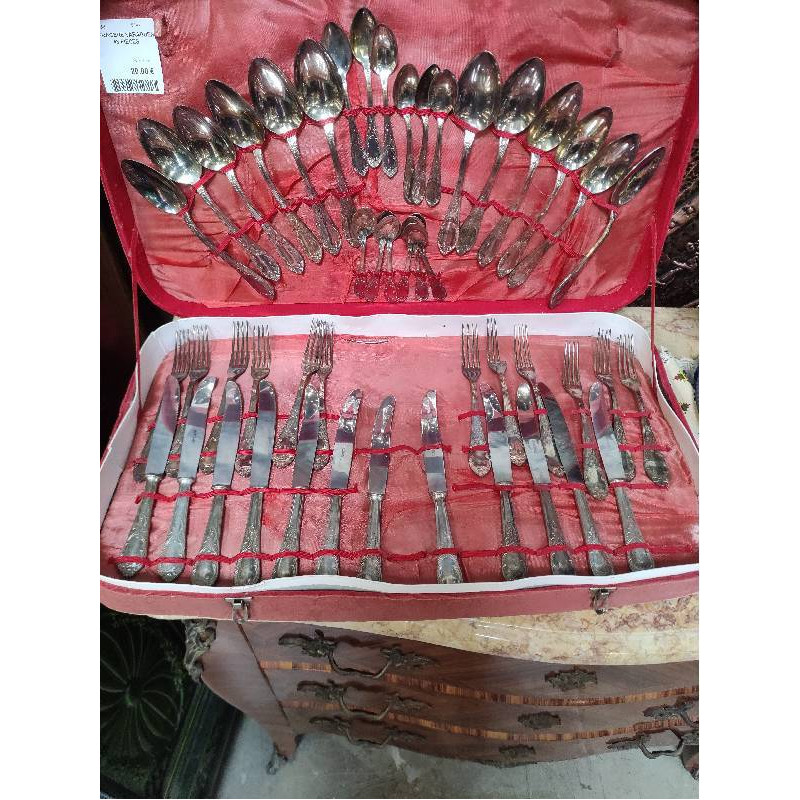 MENAGERE VARAGUEN  48 PIECES
