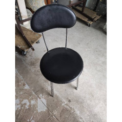 CHAISE NOIRE PIED CHROME 