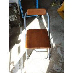 TABOURET PLIANT 