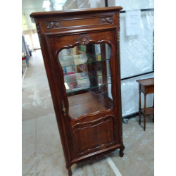 VITRINE