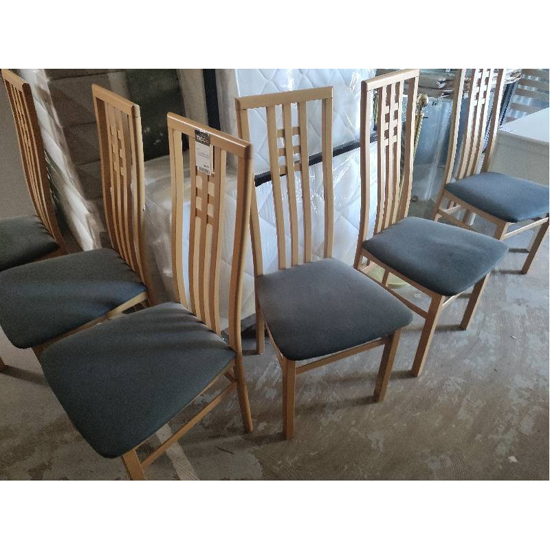 LOT 6 CHAISES  BOIS DESSUS TISSUS GRIS