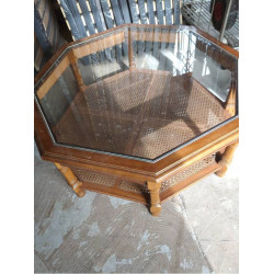 TABLE BASSE CANNE DESSUS...