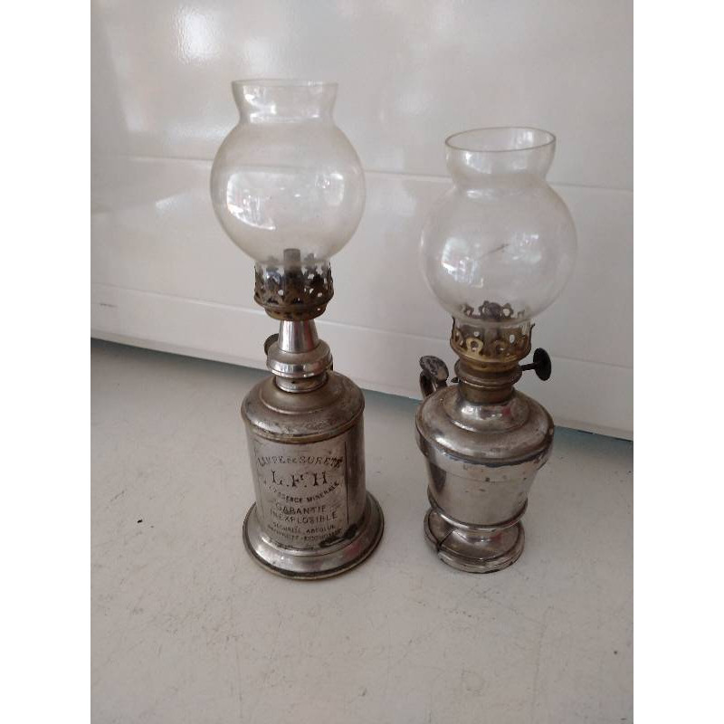 LAMPE A ESSENCE 
