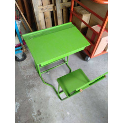 BUREAU REPEINT VERT 