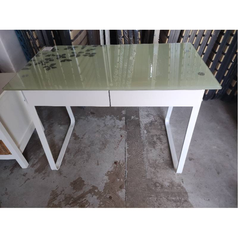 BUREAU BLANC DESSUS VERRE 