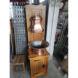 FONTAINE CUIVRE SUR MEUBLE