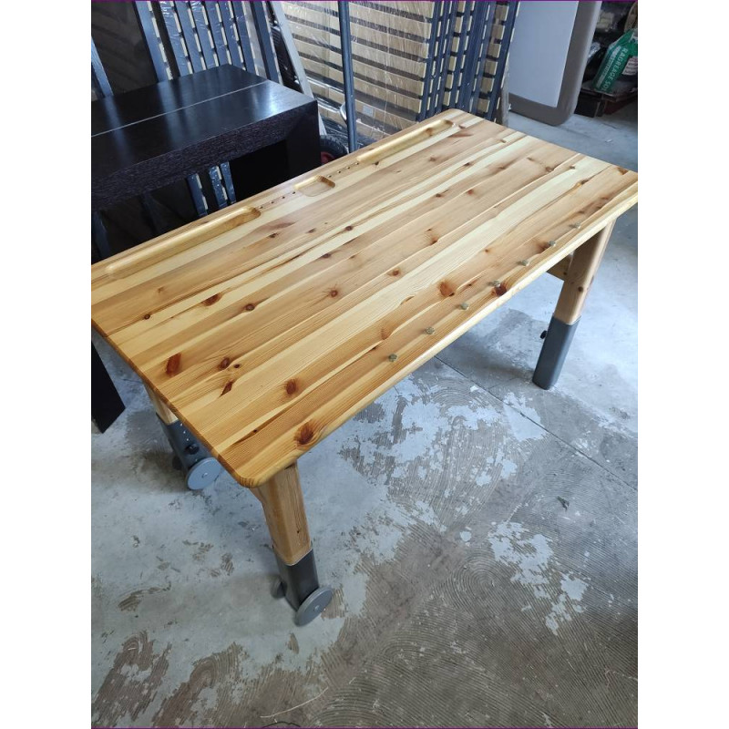 BUREAU PIN PLATEAU ET PIEDS RÉGLABLES