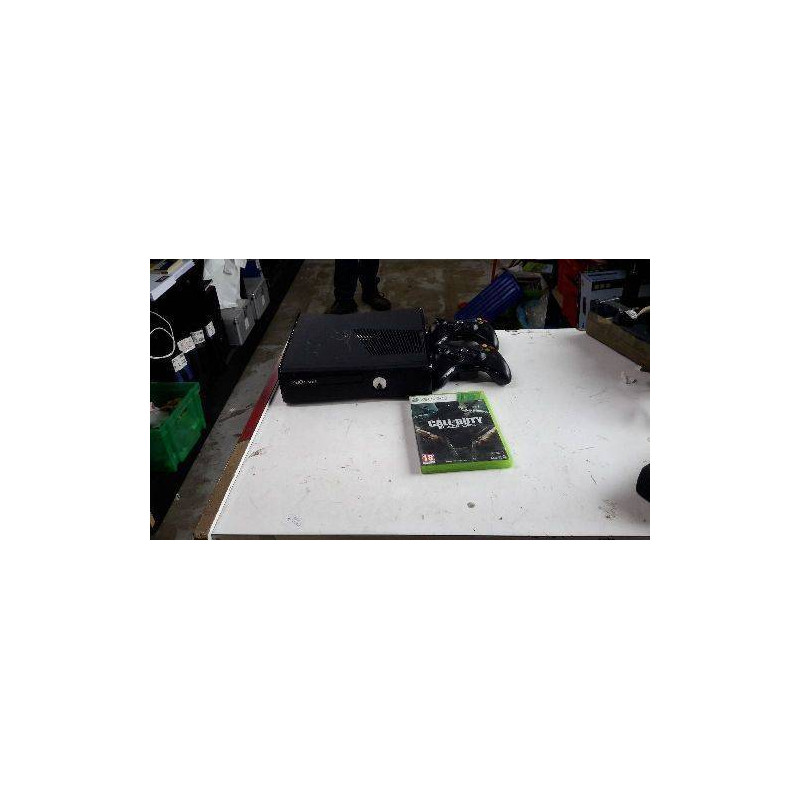 CONSOLE XBOX 360 250GO 2 MANETTES 1 JEU