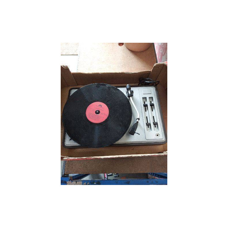 PLATINE VINYLE AVEC 2 ENCEINTES