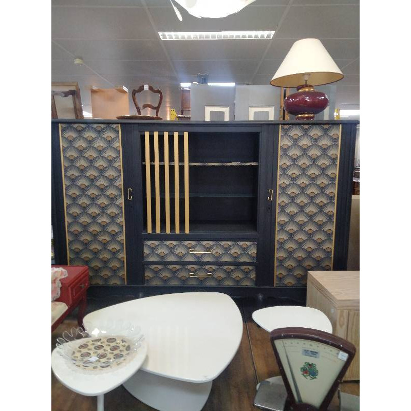 LIVING REVISITÉ/RELOOKÉ