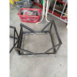 SUPPORT SUR ROULETTES