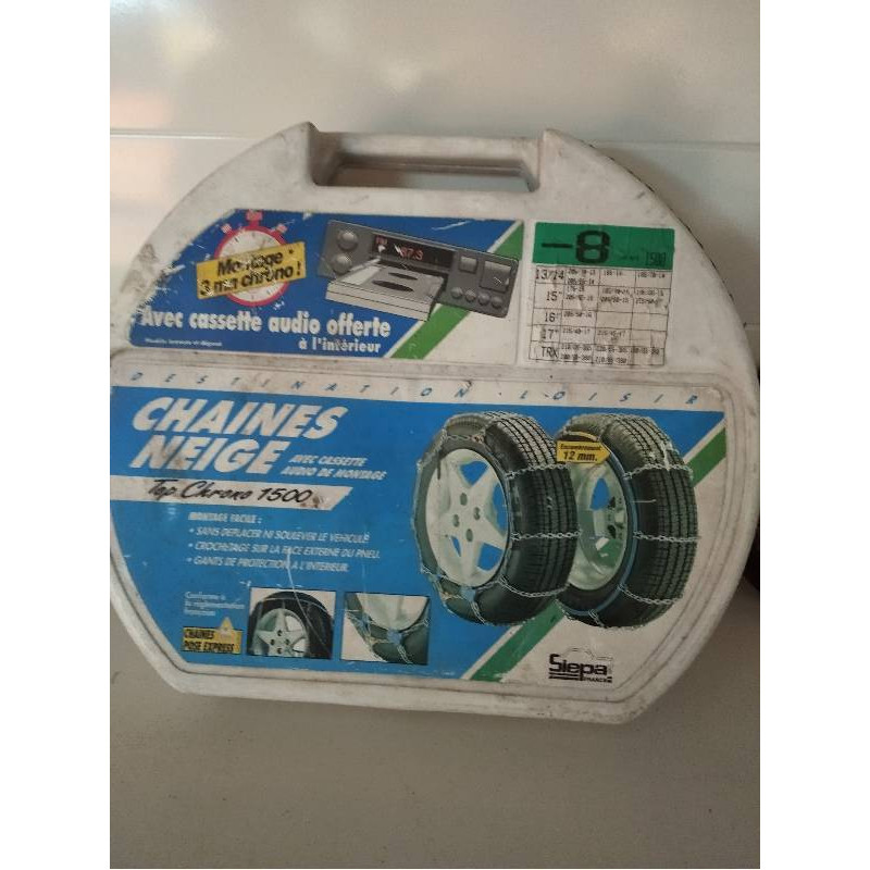 CHAINE À NEIGE 