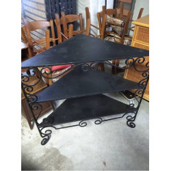 MEUBLE D ANGLE EN FER FORGÉ 