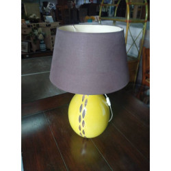 LAMPE A POSER JAUNE