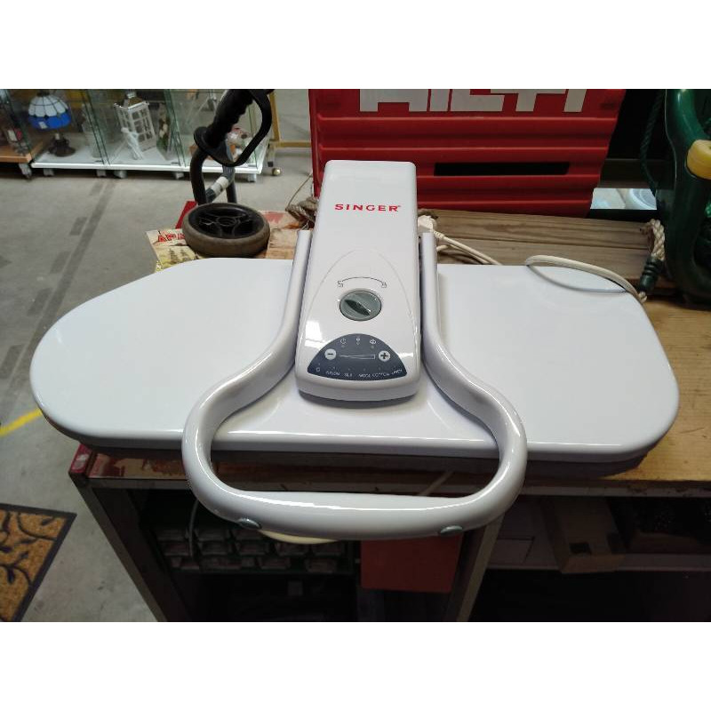 PRESSE A REPASSER SINGER 