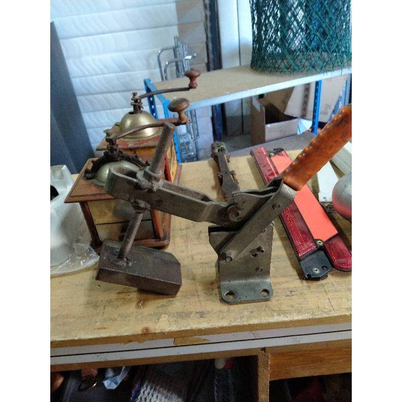 SAUTERELLE MECANIQUE