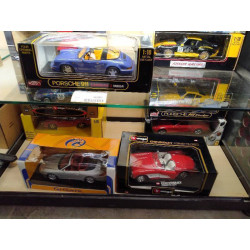 MINIATURE 1/18 BOITE 