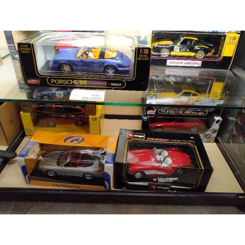 MINIATURE 1/18 BOITE 