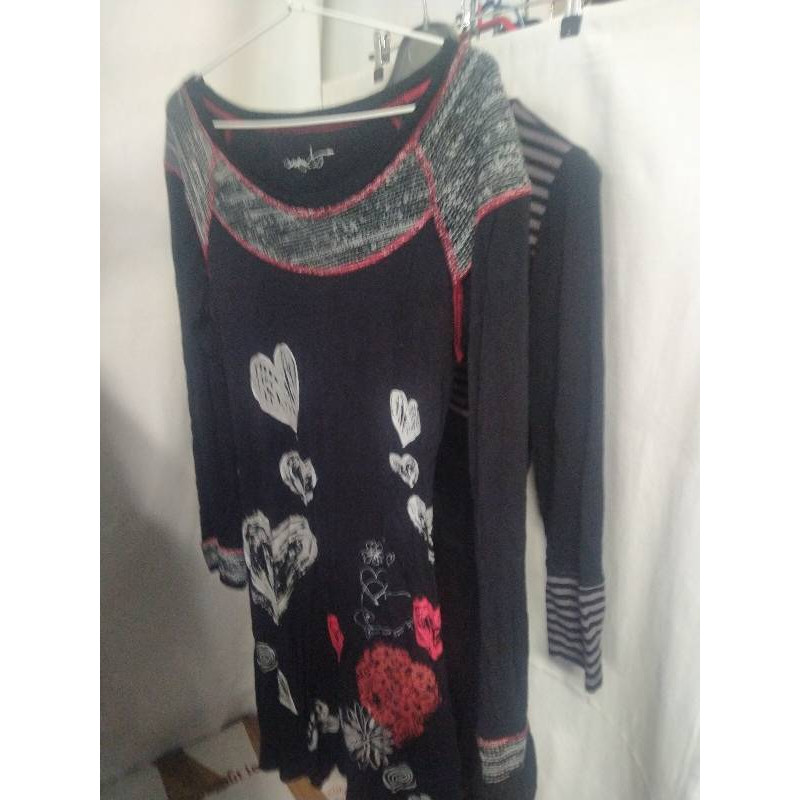 ROBE DESIGUAL OU MADO