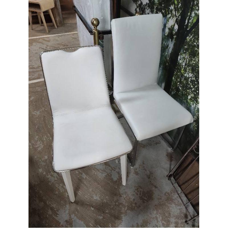 CHAISE BLANCHE 