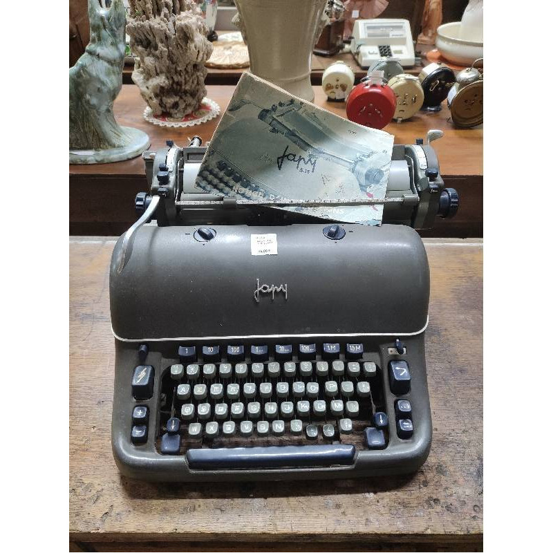 MACHINE A ÉCRIRE JAPY