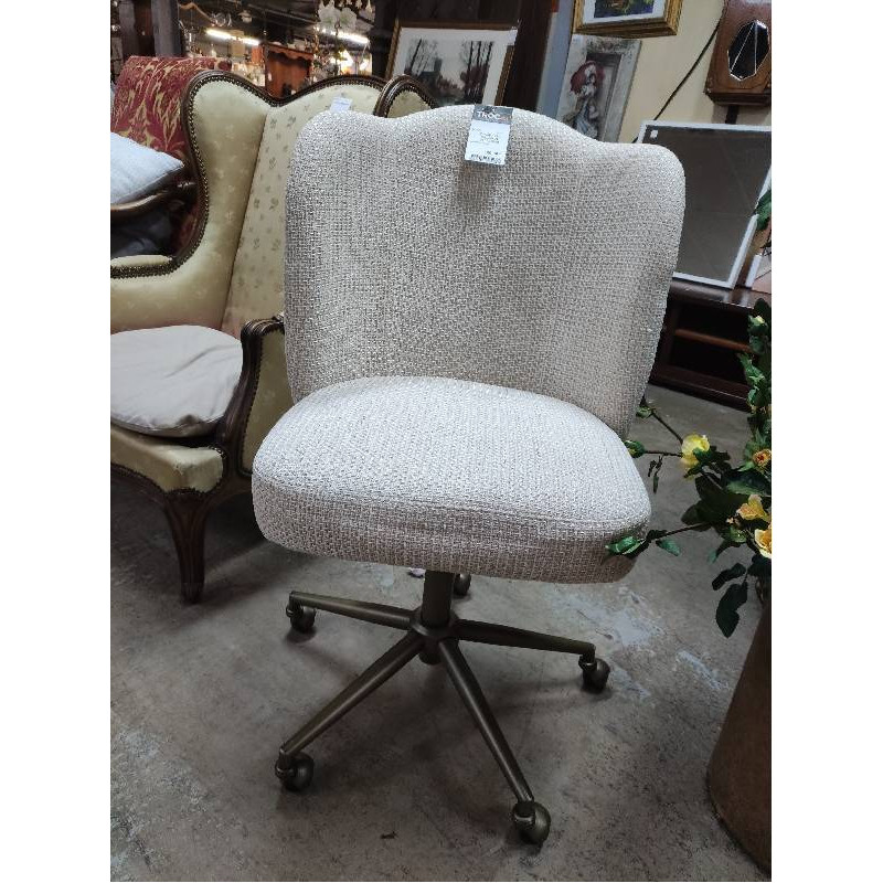 CHAISE AERO (PT DEFAUT MECANISME)