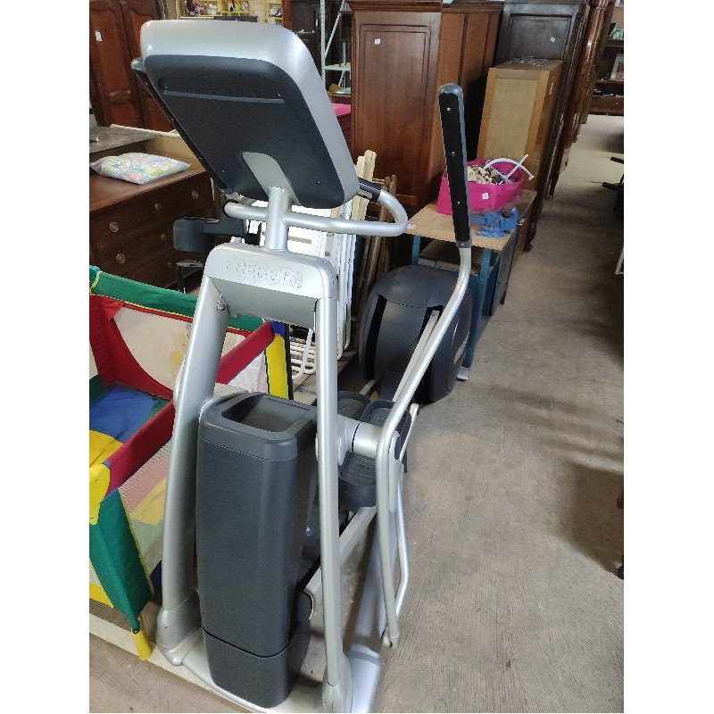 VÉLO ELLIPTIQUE PRECOR