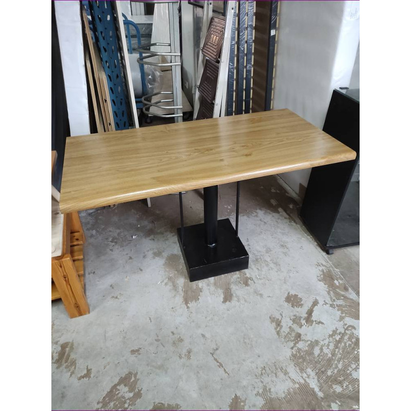 TABLE PIED CENTRAL 